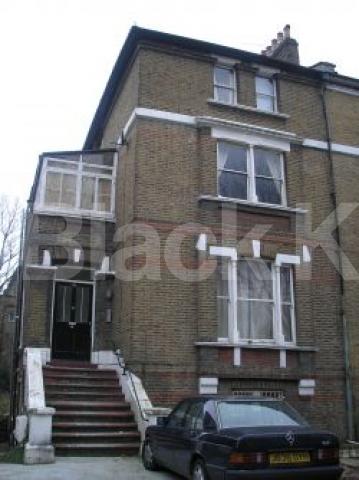 			3 Bedroom, 1 bath, 1 reception Flat			 Hillmarton Road, HILLMARTON CONSERVATION N7